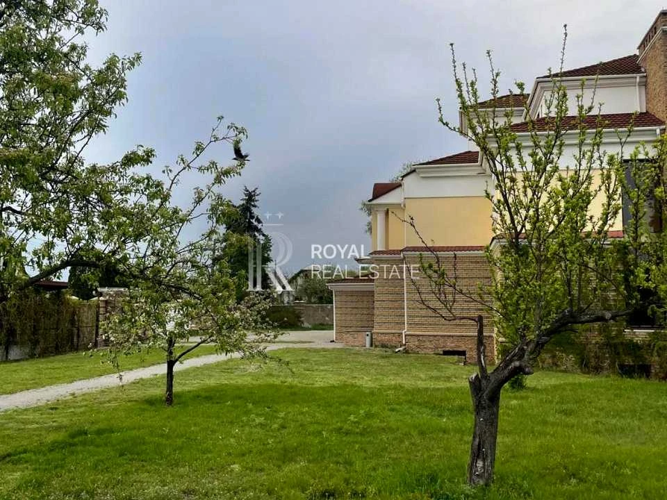 Будинок. Київ, Риболовецька вул.