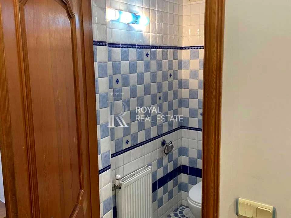 Будинок. Київ, Риболовецька вул.