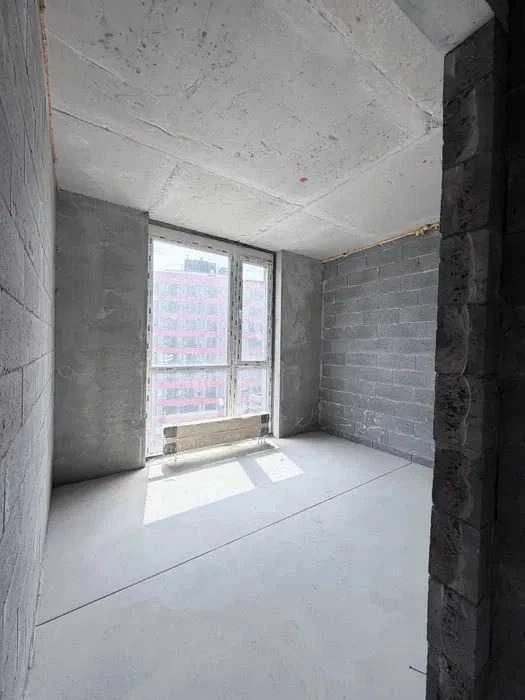 Kyiv, Zmienko Vsevolod, 15/23, Varshavsky-3; 3 rooms DER