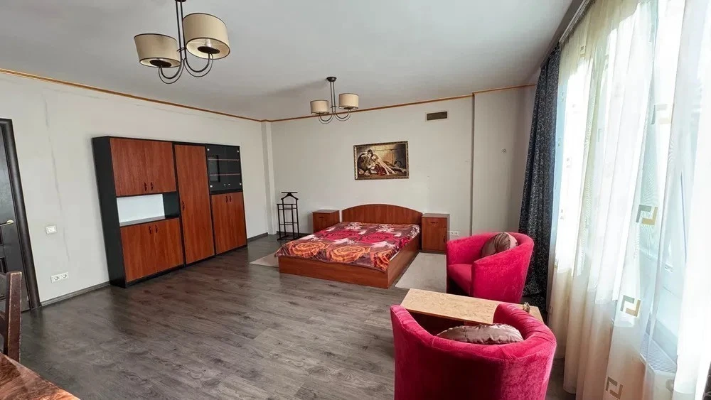 Аренда коттеджа 300 м², Охотничья ул.