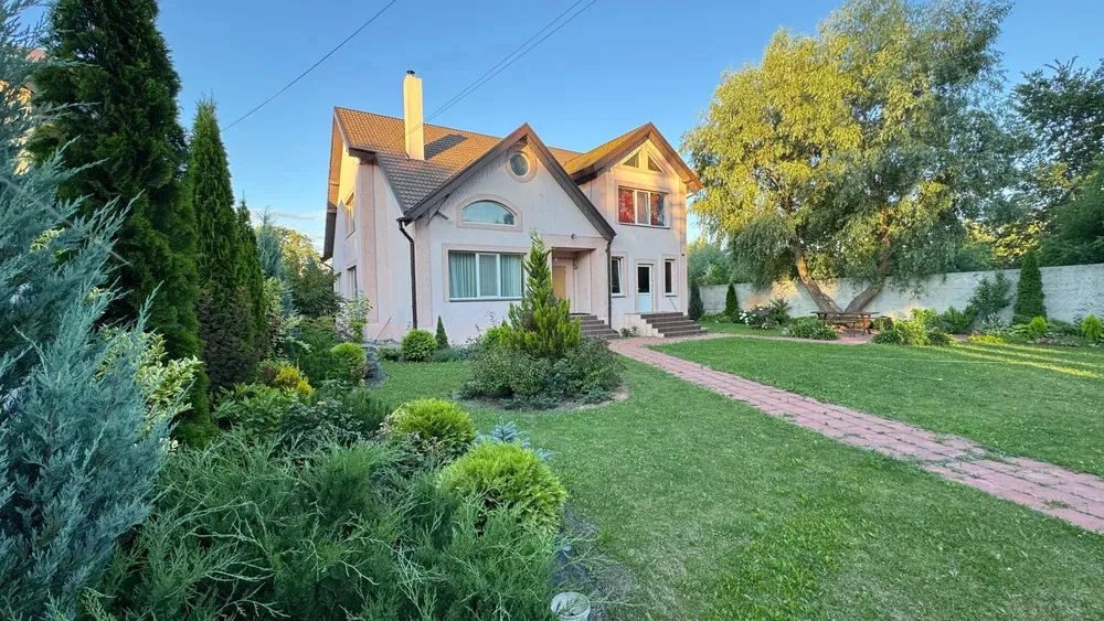 Аренда коттеджа 300 м², Охотничья ул.