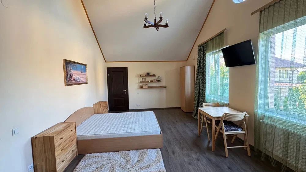 Аренда коттеджа 300 м², Охотничья ул.