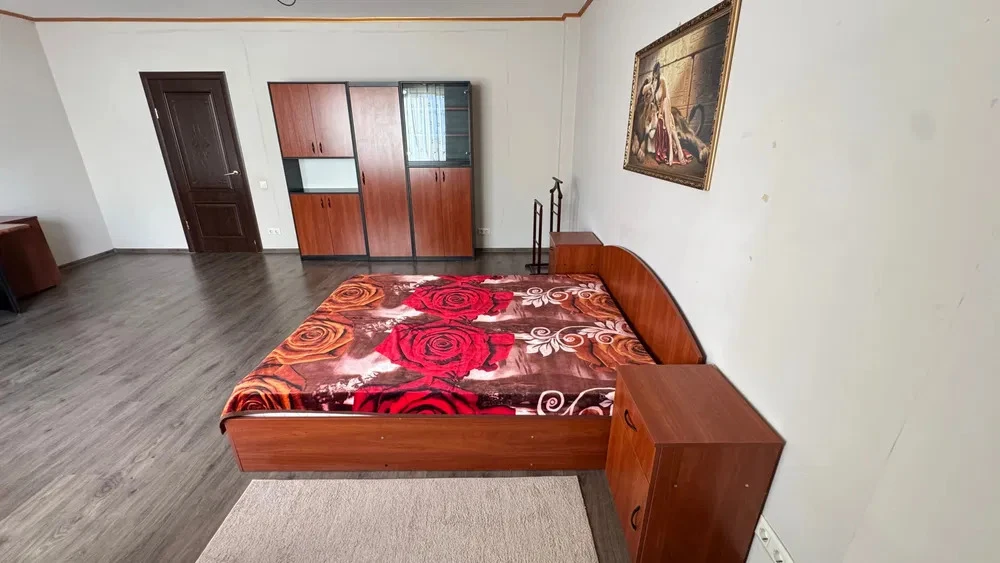 Аренда коттеджа 300 м², Охотничья ул.