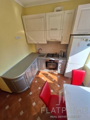 Great price! 2-room apartment with renovation in the center of Pechersk!