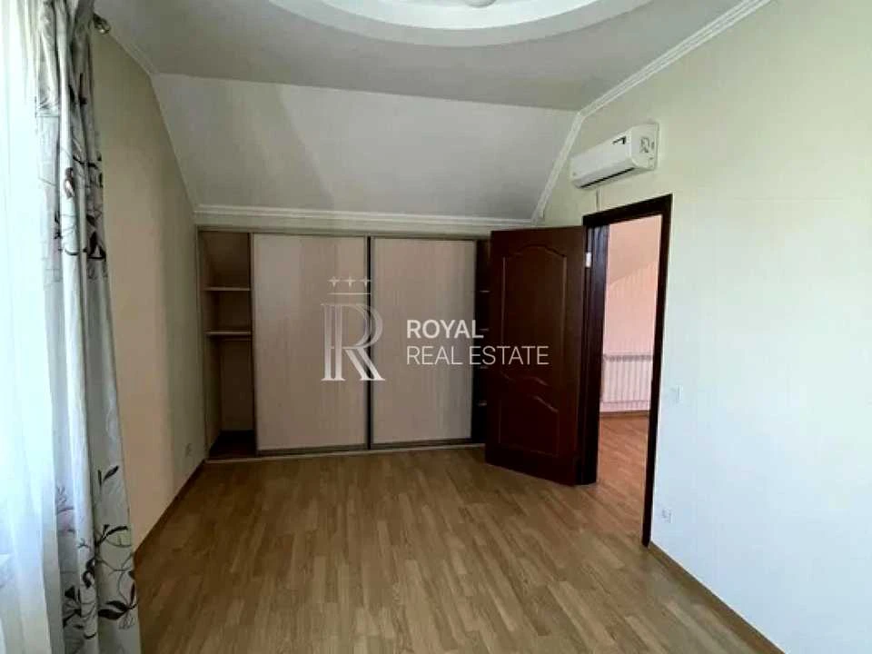 Будинок. Київ, Садова вул.