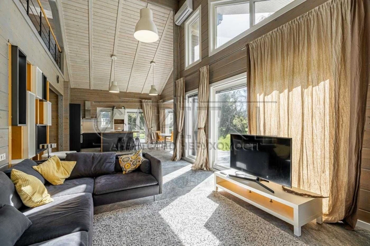 Оренда будинку 280м2 Riverside Family Club на березі Дніпра