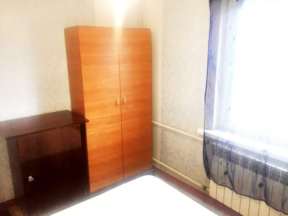 Будинок. Київ, Острівна вул.