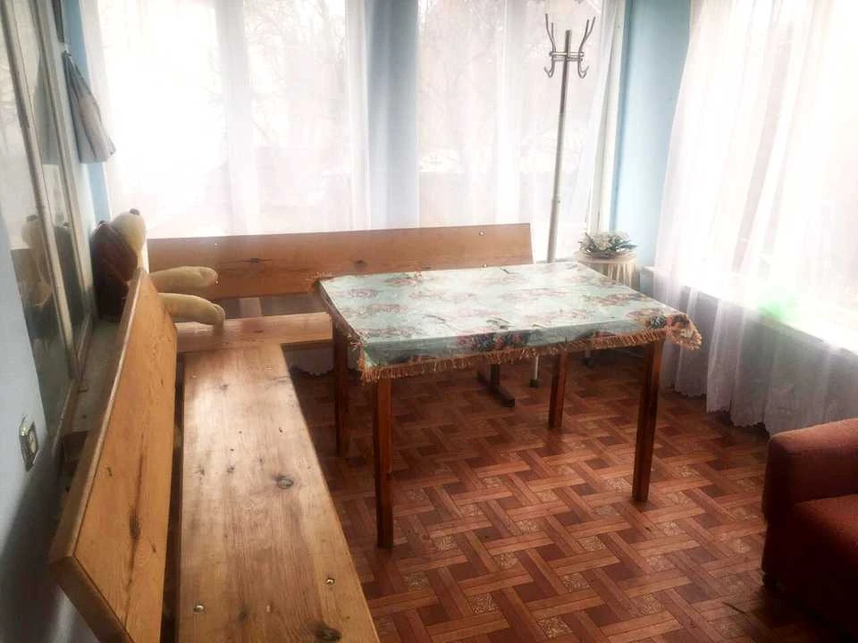 Будинок. Київ, Острівна вул.