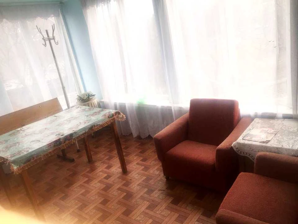 Будинок. Київ, Острівна вул.