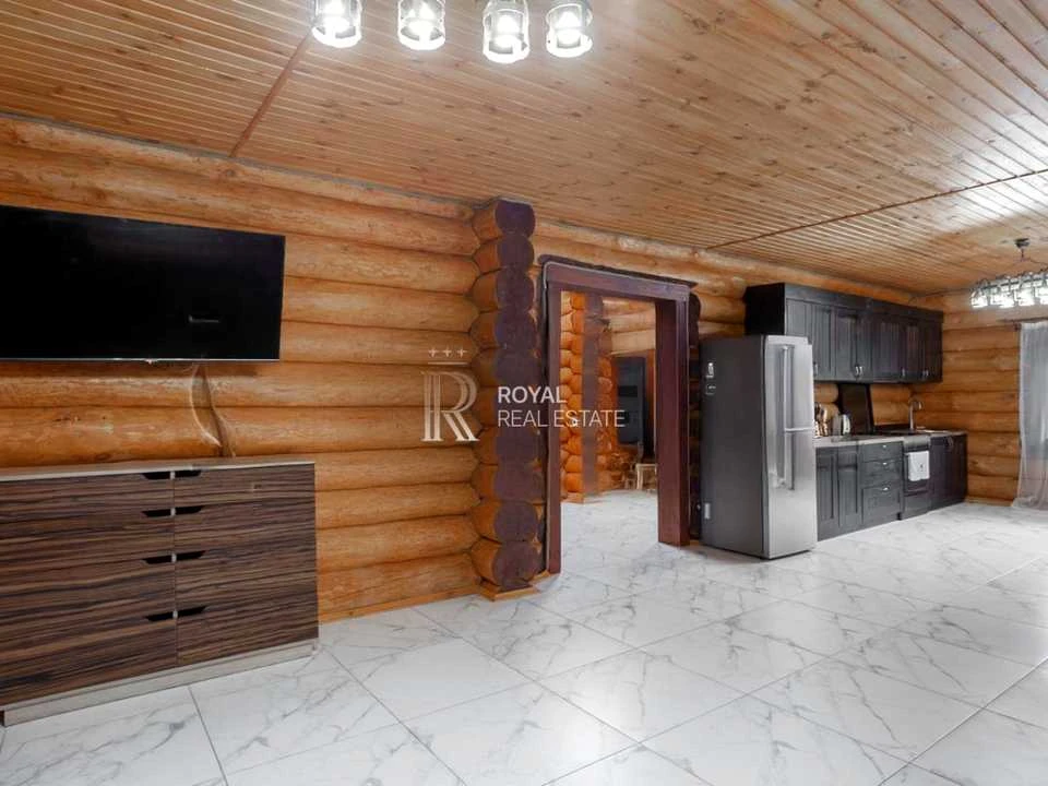 Будинок. Київ, Квітки-Основ'яненка вул.