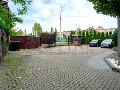Будинок. Київ, Жилянська вул.