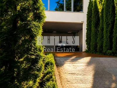 Будинок. Київ, Кучмин Яр вул. (Краснодонська)