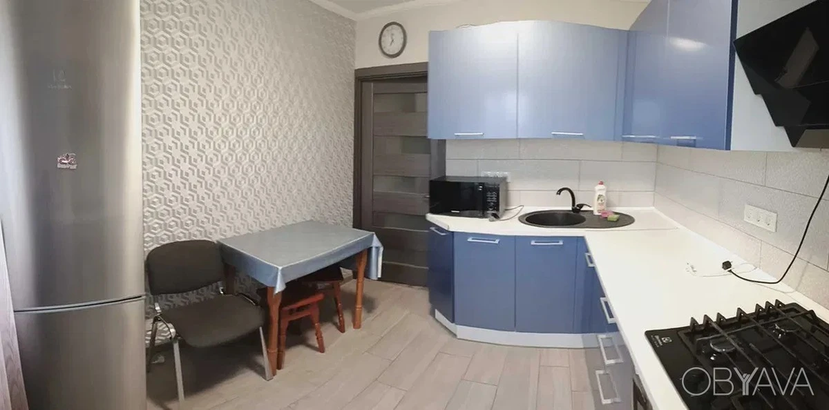 1-room apartment, 27 Ivan Mykytenko St.