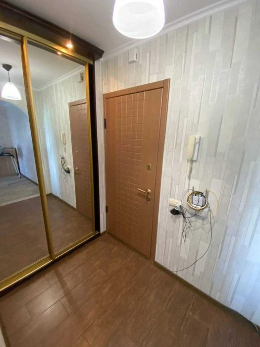 Selling a 1-room apartment, Alekseevka, Pobedy Ave., 54. Certificate+