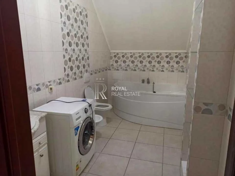 Будинок. Київ, Садова вул.