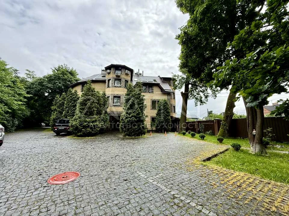 Будинок. Київ, Лісозахисна вул.