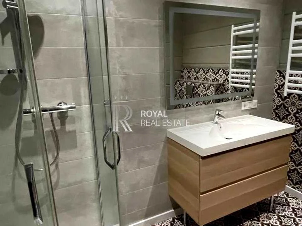 Будинок. Київ, Квіткова