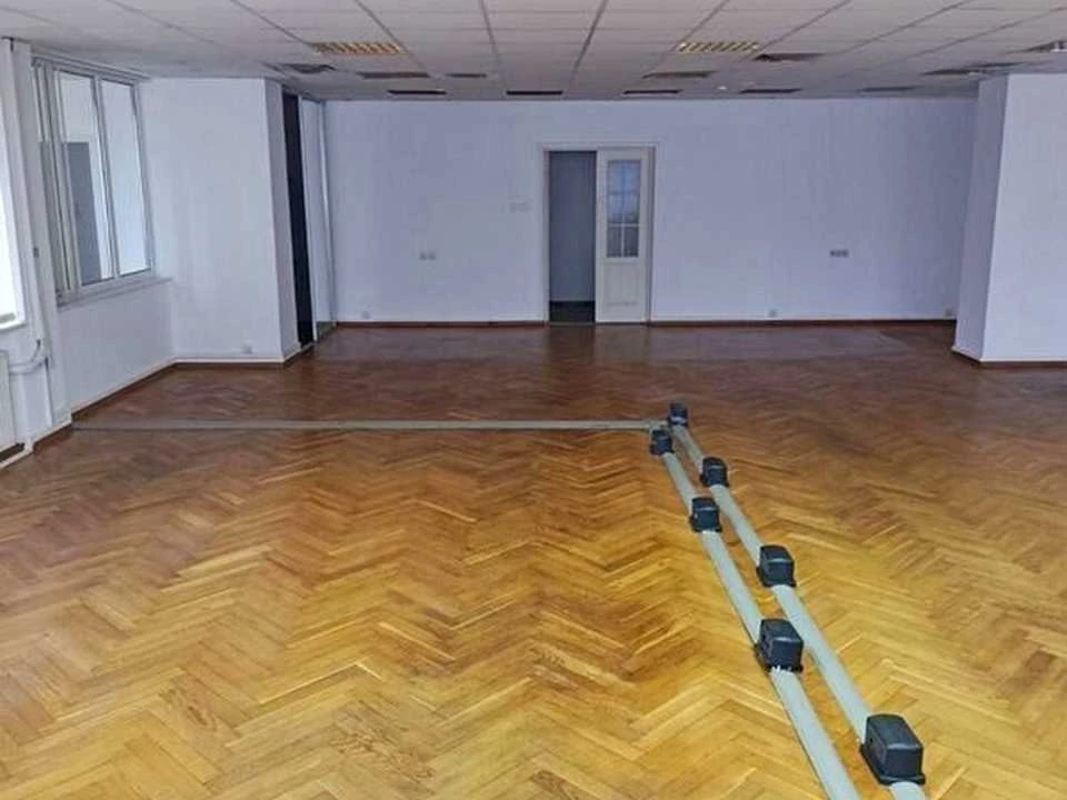 Будинок. Київ, Богдана Хмельницького вул.
