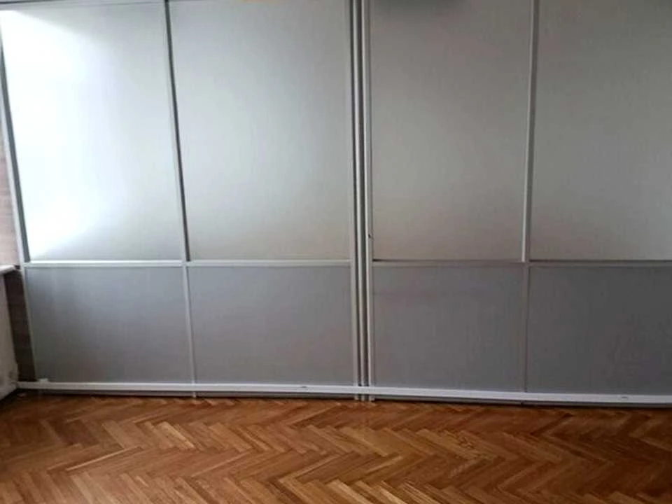 Будинок. Київ, Богдана Хмельницького вул.