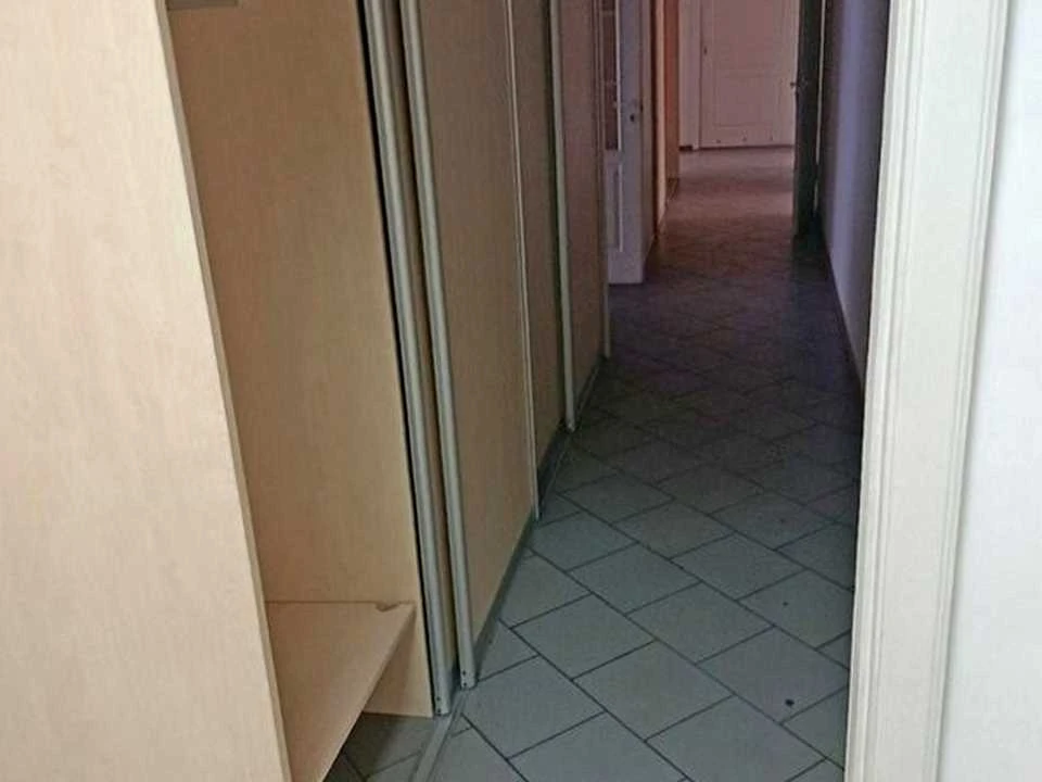 Будинок. Київ, Богдана Хмельницького вул.