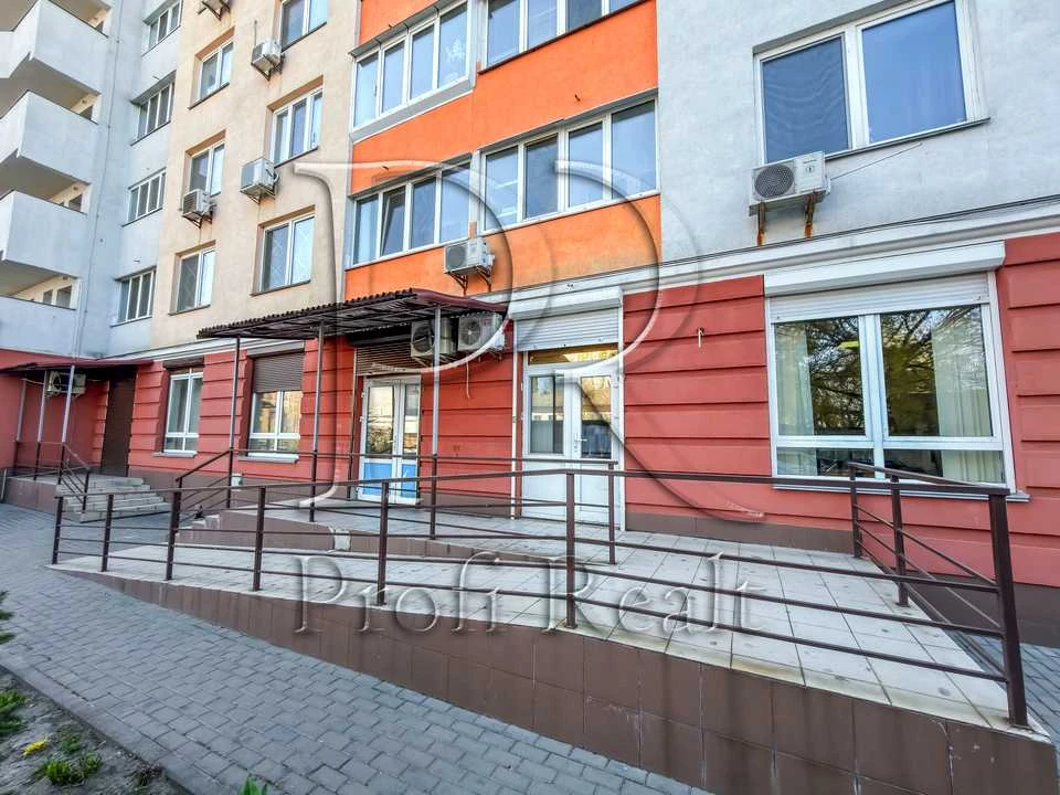 Будинок. Київ, Юрія Поправки вул. (Миколи Лебедєва)