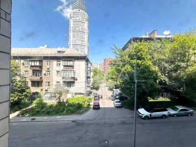 Будинок. Київ, Кловський узвіз