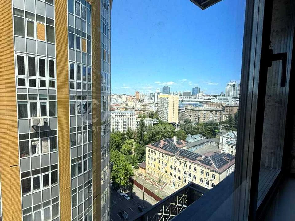 Будинок. Київ, Антоновича вул. (Горького)