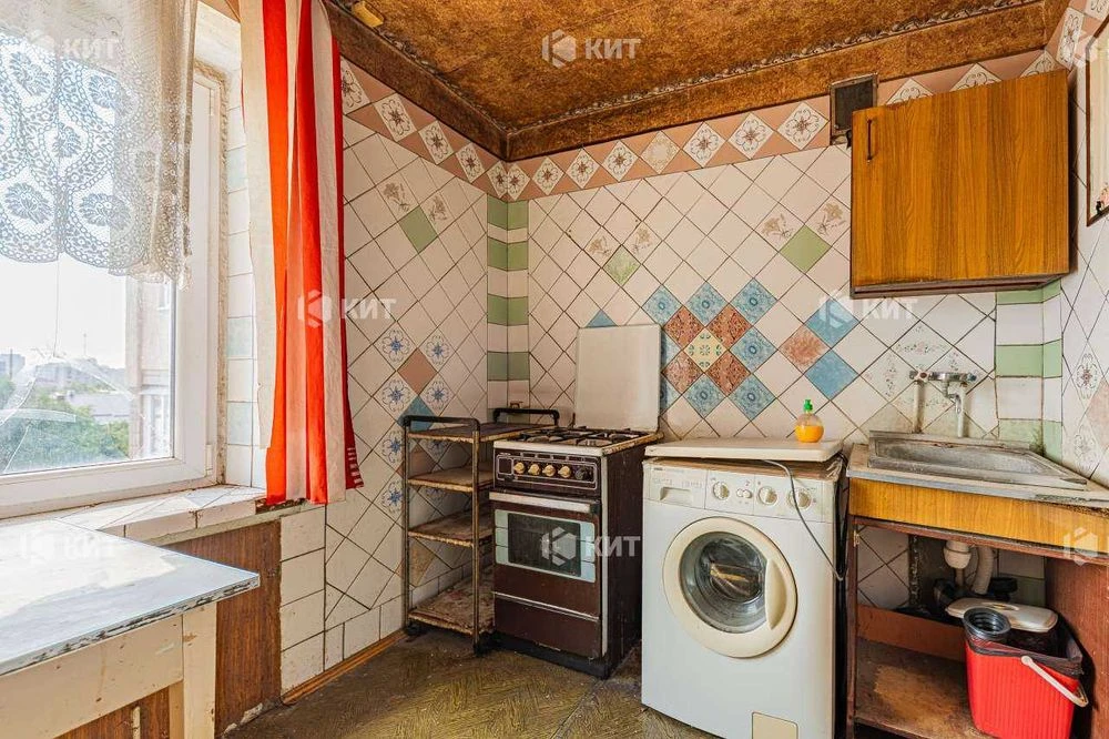 3 rooms, 63 sq. m. Center (metro stations: University, Kultury 10A, Sumy Market),