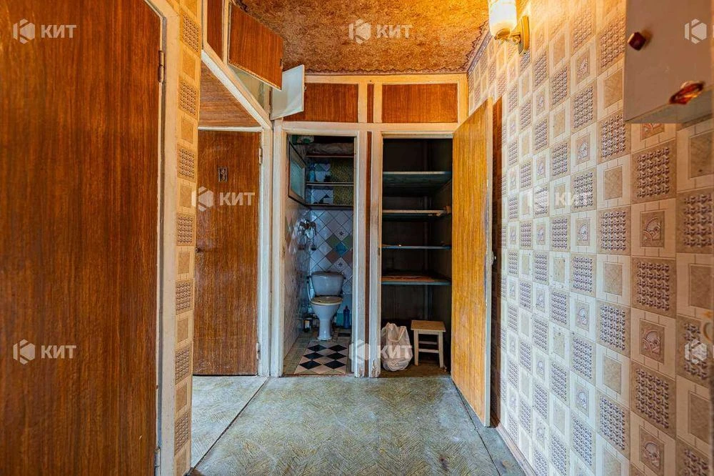 3 rooms, 63 sq. m. Center (metro stations: University, Kultury 10A, Sumy Market),