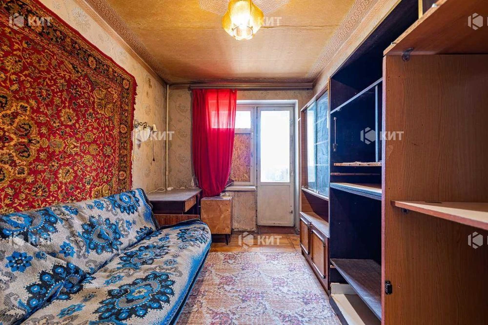 3 rooms, 63 sq. m. Center (metro stations: University, Kultury 10A, Sumy Market),