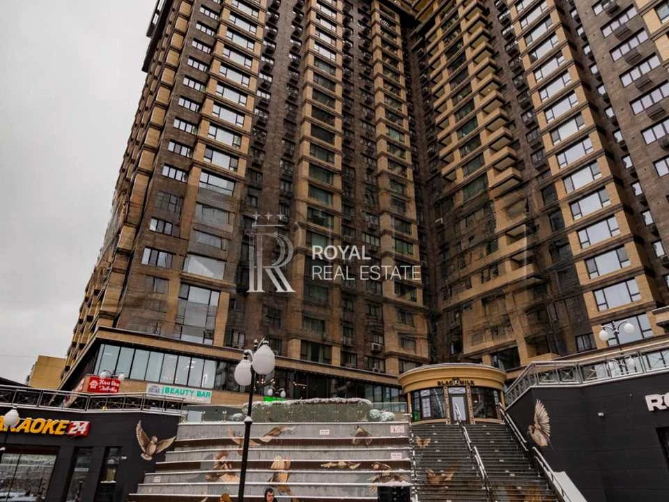 Будинок. Київ, Оболонський просп.