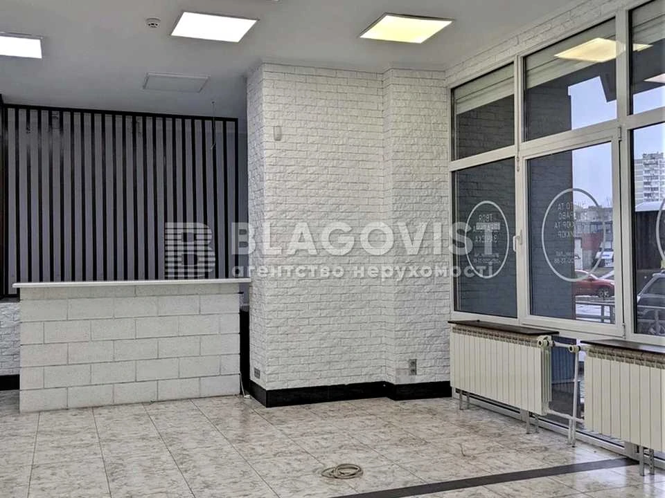 Будинок. Київ, Миколи Бажана просп.