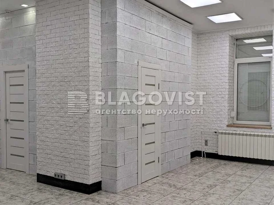 Будинок. Київ, Миколи Бажана просп.