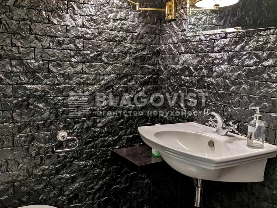 Будинок. Київ, Миколи Бажана просп.