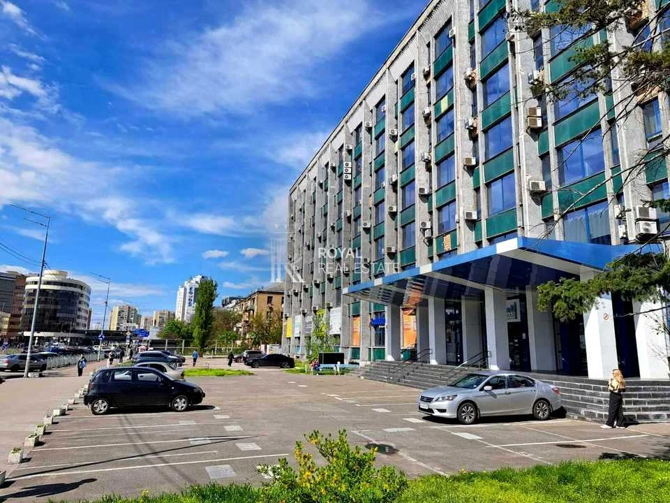 Будинок. Київ, Євгена Сверстюка вул. (Марини Раскової)