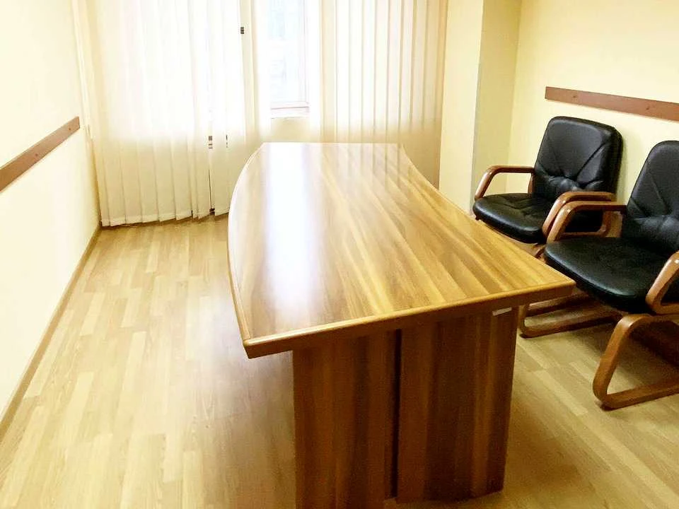 Будинок. Київ, Миколи Міхновського бульв. (Дружби народів)