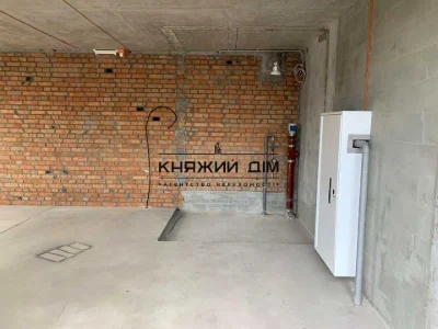 Будинок. Київ, Дегтярівська вул.