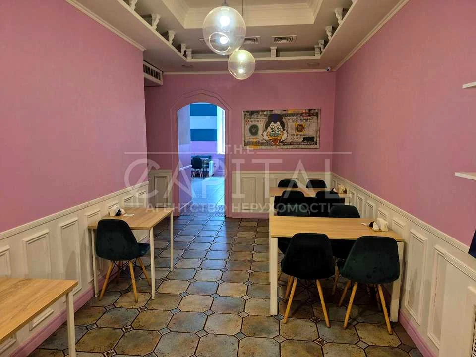 Будинок. Київ, Інститутська вул.