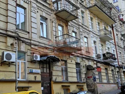 Будинок. Київ, Тараса Шевченка пров.