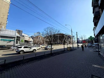 Будинок. Київ, Антоновича вул. (Горького)