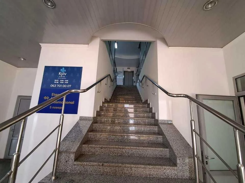 Будинок. Київ, Басейна вул.