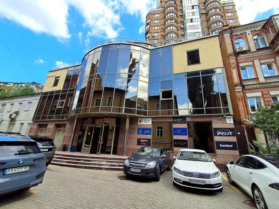 Будинок. Київ, Басейна вул.