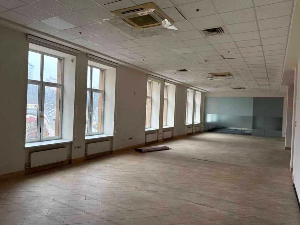 Будинок. Київ, Глибочицька