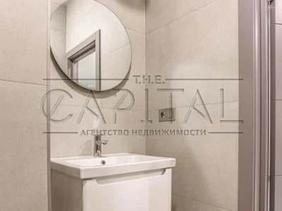Будинок. Київ, Жилянська вул.