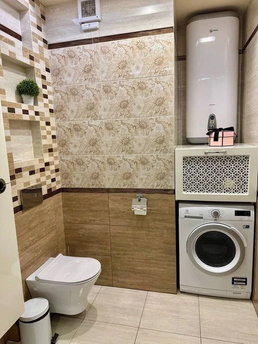 Sale of 4k with renovation in a new house, packing for two cars