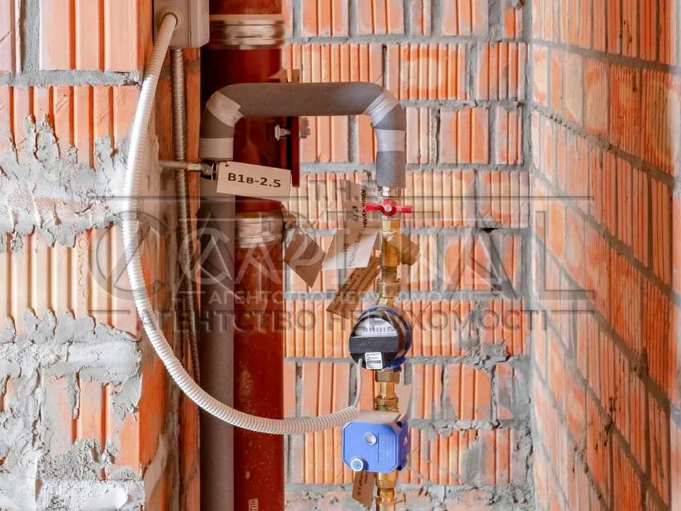 Будинок. Київ, Ґарета Джонса вул. (Сім'ї Хохлових)