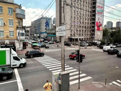 Будинок. Київ, Антоновича вул. (Горького)