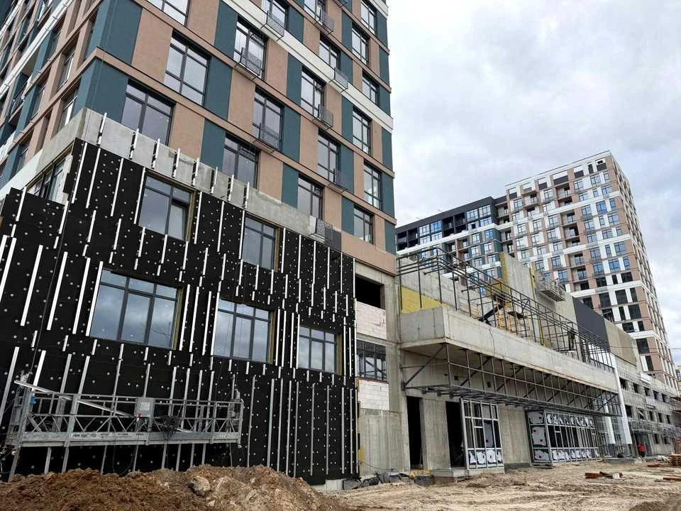 Будинок. Київ, Академіка Заболотного вул., (Будинок 7)