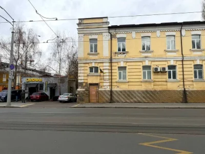 Будинок. Київ, Кирилівська вул. (Фрунзе)