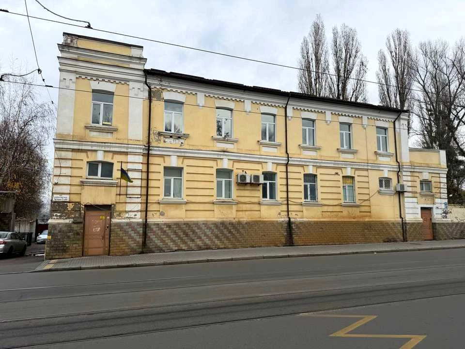 Будинок. Київ, Кирилівська вул. (Фрунзе)